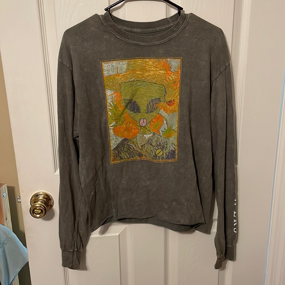 Gray Alien Long Sleeve Shirt